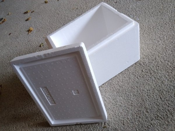 BreconHayFreegl's tweet photo. OFFER: Insulated Box (Kington HR5) https://t.co/r9r5EVooPN https://t.co/5Oae0QQYIa