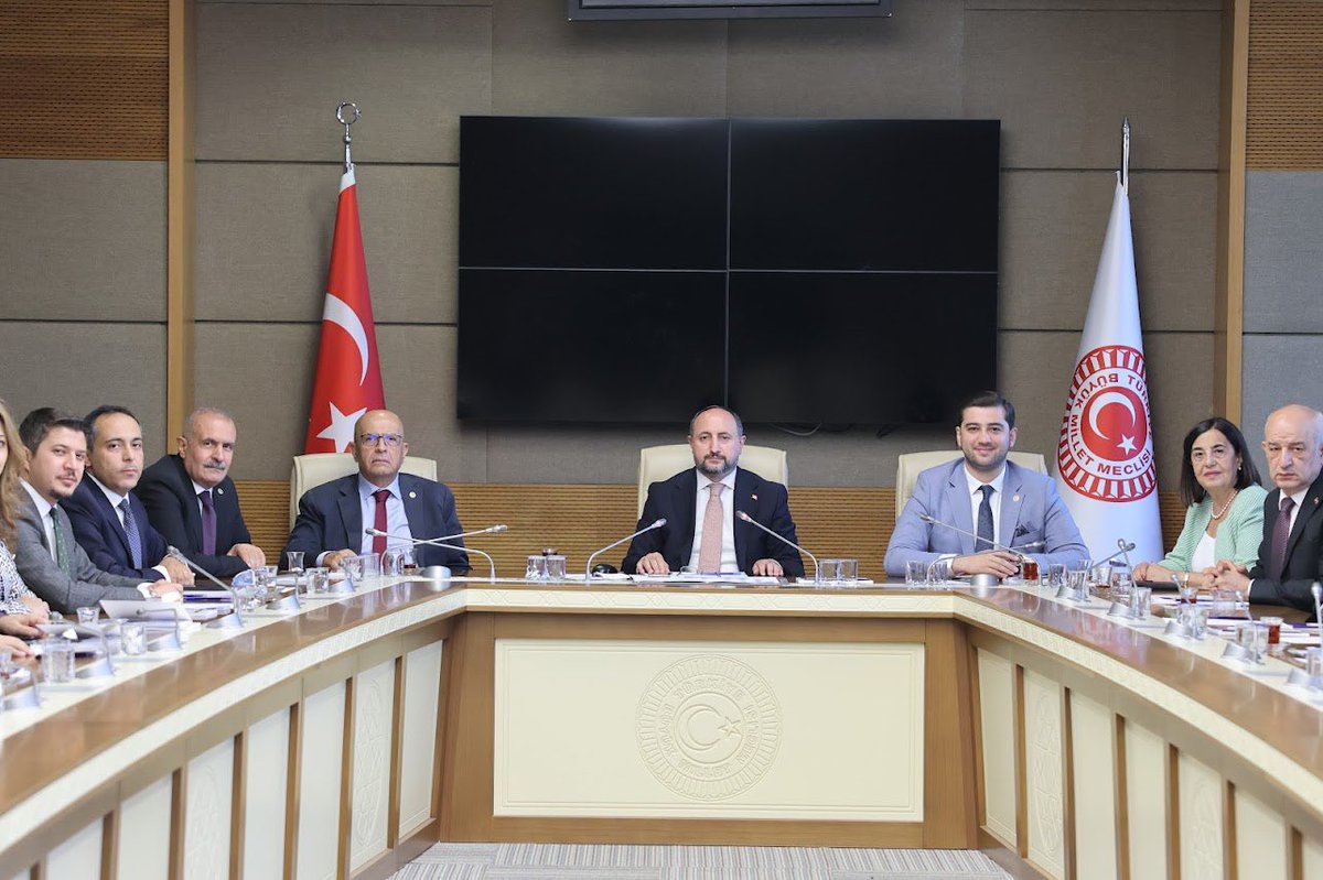 iekarayel's tweet photo. Türkiye-AB Karma Parlamento Komisyonumuzun ilk toplantısında; şahsımı oy birliği ile komisyon başkanlığına seçen değerli üyelerimize teşekkür ediyor, yeni dönemin hayırlara vesile olmasını diliyorum.

#TBMM https://t.co/jMkpXojJz0
