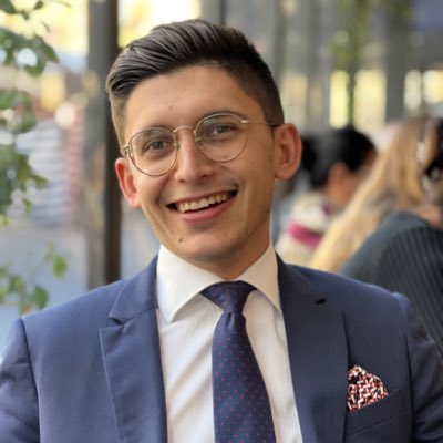 LLaRosaSerafini's tweet photo. De retour sur Twitter ! 🖌️

#NouvellePhotoDeProfil https://t.co/xS9X0wkJcu