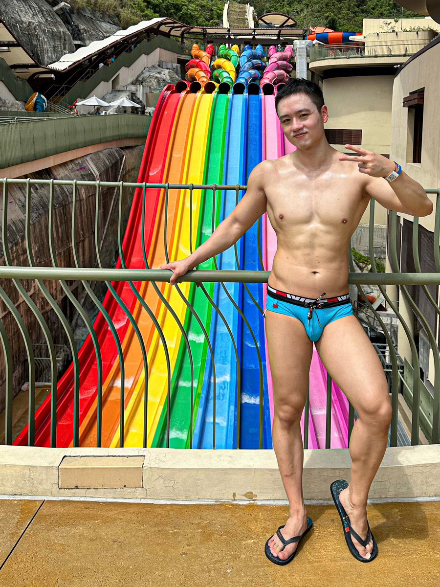 bulkingpup's tweet photo. Fun day at Ocean Park Waterworld!
#birthdaycelebration #muscle #asianmen #asianguy #asianman #hkboy #twunk #brief #swimwear #goodweather #likeforlikes #pride #fitnessmotivation #gymrat #workout #fitnessjourney #bwetswimwear #nofilter https://t.co/41DhdPl40d