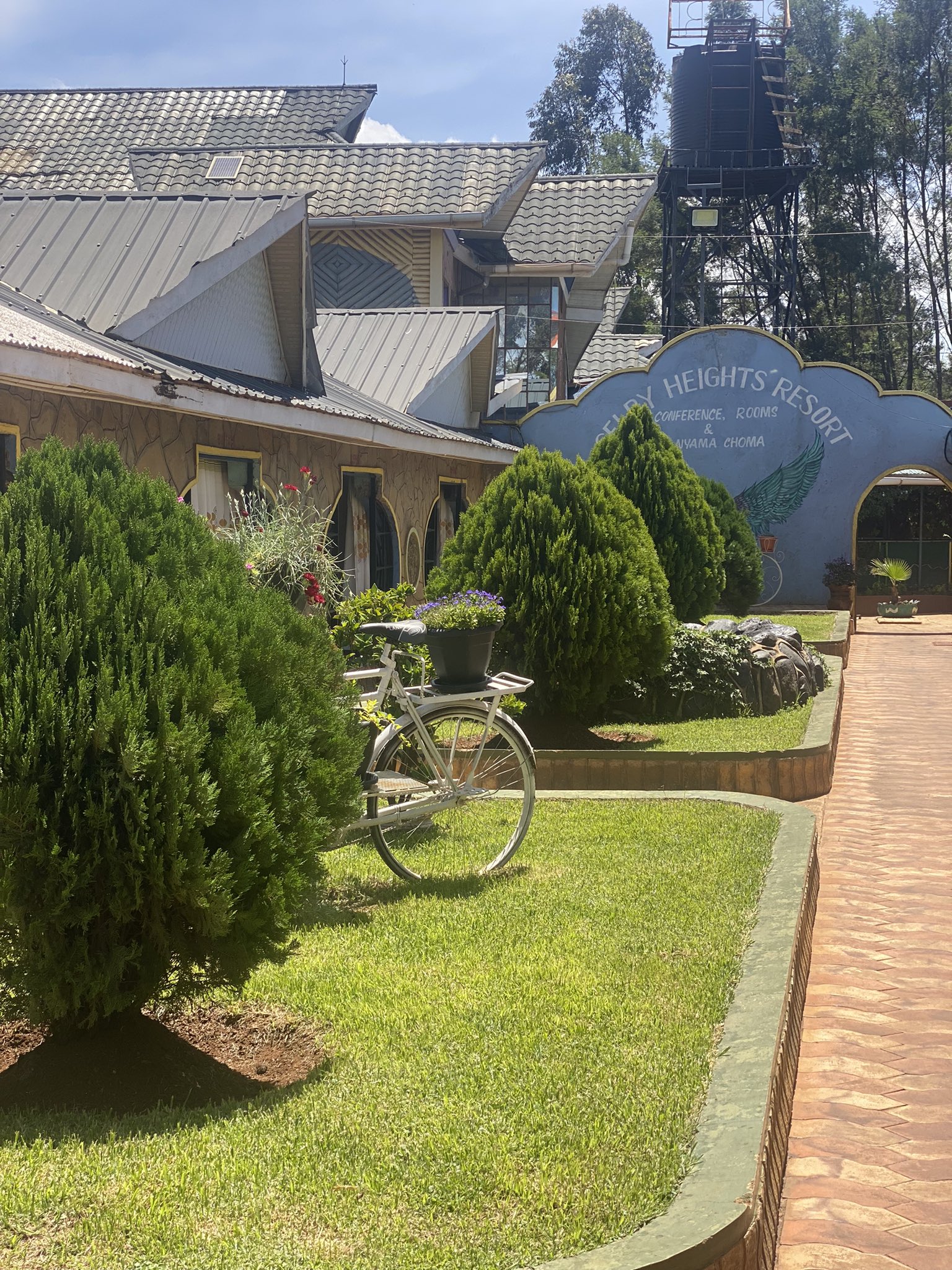 Selby Heights Resort on Twitter: &ldquo;Our lush gardens . Welcome to Selby