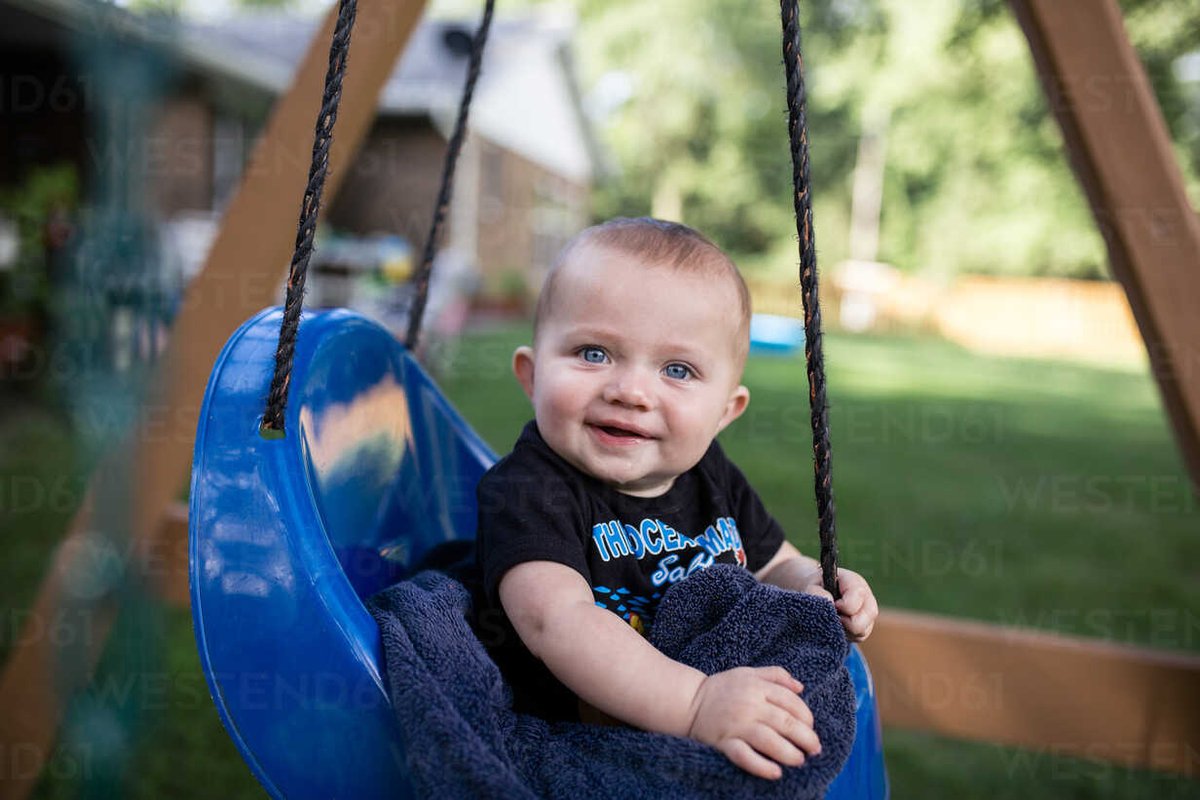 lexioffury's tweet photo. Axle wanted in the pool 

Carter  wanted to swing there smiles  make me smile https://t.co/JsoIcNfxUC
