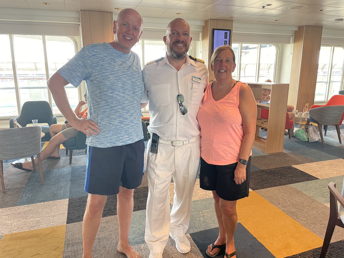 sailwithGandM's tweet photo. Met the lovely Captain Derek today and had a good chat to him in the Coffee Port. What a thoroughly nice man. 👩✈️🛳👍
#marellavoyager #bonvoyager @tuiuk #magicofspain #cruise #vlogger #captainderek https://t.co/Ug6mU13sQu