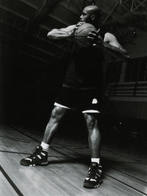miszapas's tweet photo. Check Charles Barkley's sneaker history here: https://t.co/68Dgds3K43

  #nikeairmax2cb #airmax2cb #charlesbarkley #sircharles #suns #suns #nba90s #1994 #90sbasketball #nba90s #miszapas #cb94 #cb34 https://t.co/8BYOf9Q2YM