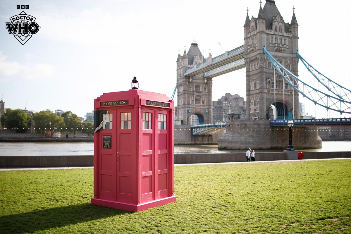 nerdist's tweet photo. A Barbie TARDIS has appeared in London https://t.co/8BrFJhhblP