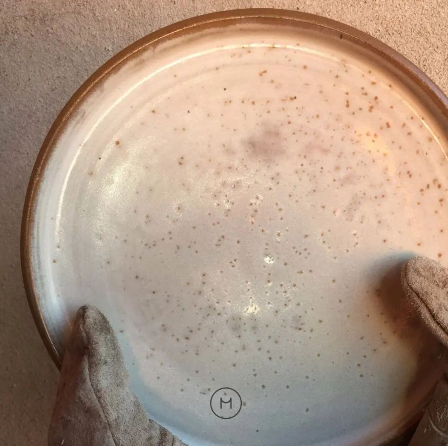 alejandrocsome's tweet photo. Con MANSHA: Donde vamos a ver tecnicas tradicionales locales que son rescatadas para el proceso de creacion de piezas ceramicas. ¿Que valor tienen en esta nueva tendencia, por momentos superficial, "de lo sustentable" lo tradicional?

Quizas mucho.
https://t.co/a6TDeGaM0K https://t.co/jzAwpcRZ6Q