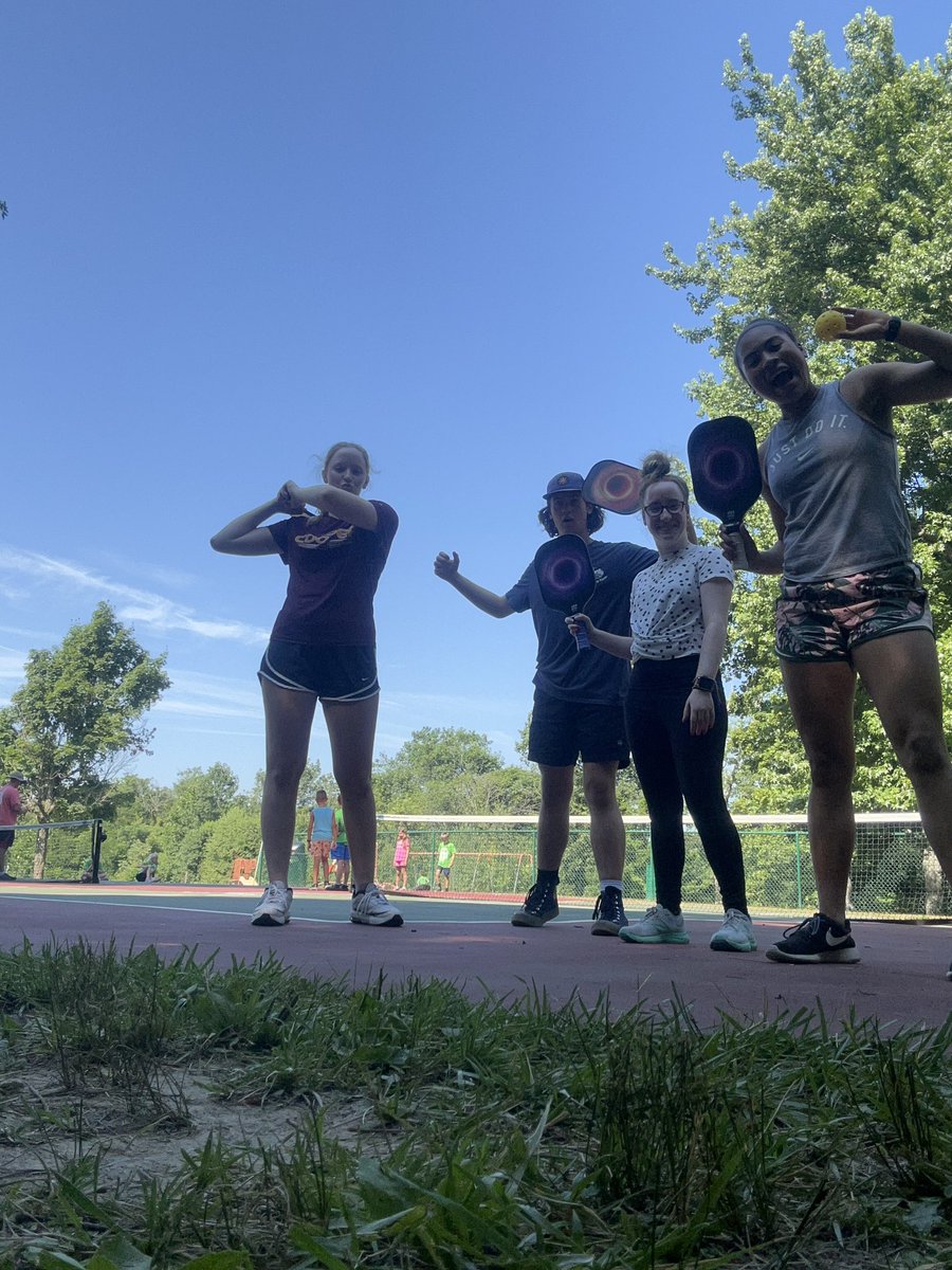 MaleahAlexander's tweet photo. My group had our 2nd @RCHSFMP hangout this morning and we played some pickle ball! @dylandeets was definitely MVP! @mkdepue @MadiRosati https://t.co/cogfbuerCx