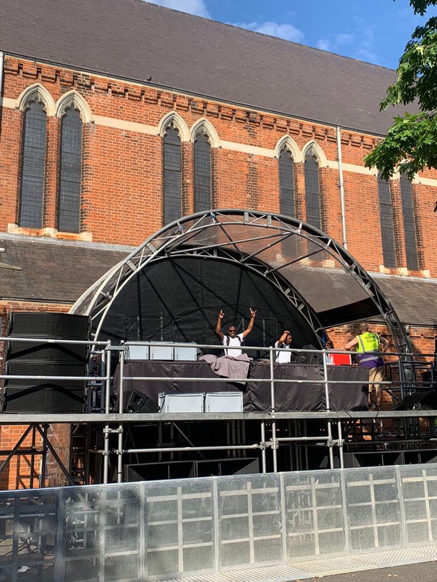 dj mascot tweet media