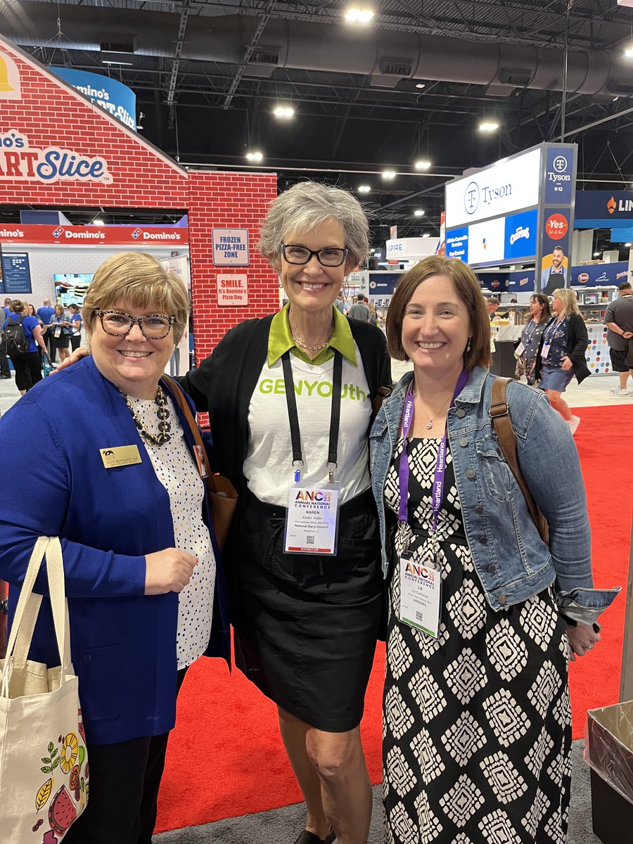 GENYOUthNow's tweet photo. It’s a wrap for GENYOUth’s CWO @karenkafer at @SchoolLunch's #ANC23—the school nutrition event of the year! 🍎🥪✏️ Karen spent a whirlwind 3 days attending educational session, and connecting with partners & nutrition leaders. Thanks for representing GENYOUth, Karen! https://t.co/eWRkzYzCuz