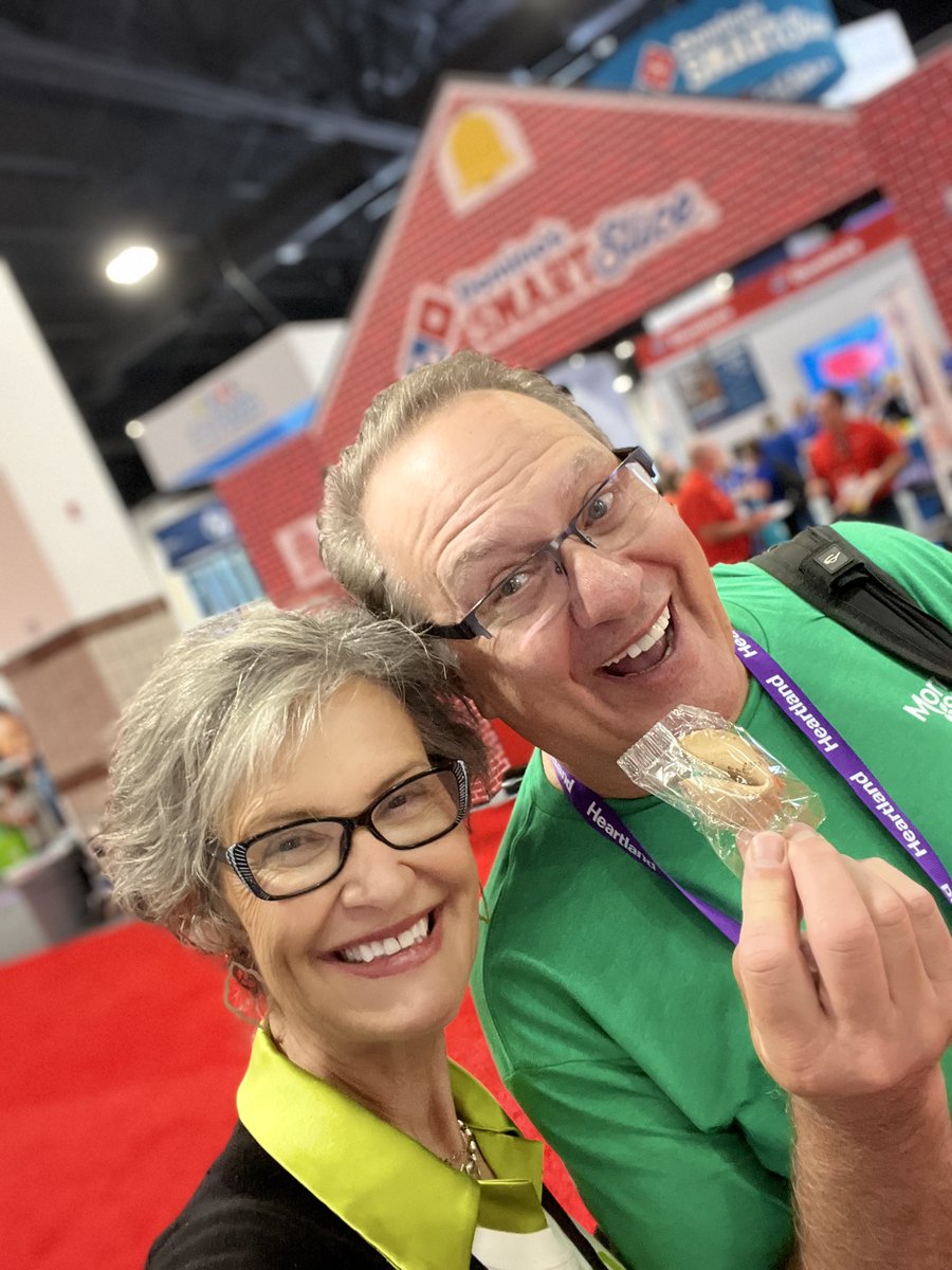 GENYOUthNow's tweet photo. It’s a wrap for GENYOUth’s CWO @karenkafer at @SchoolLunch's #ANC23—the school nutrition event of the year! 🍎🥪✏️ Karen spent a whirlwind 3 days attending educational session, and connecting with partners & nutrition leaders. Thanks for representing GENYOUth, Karen! https://t.co/eWRkzYzCuz