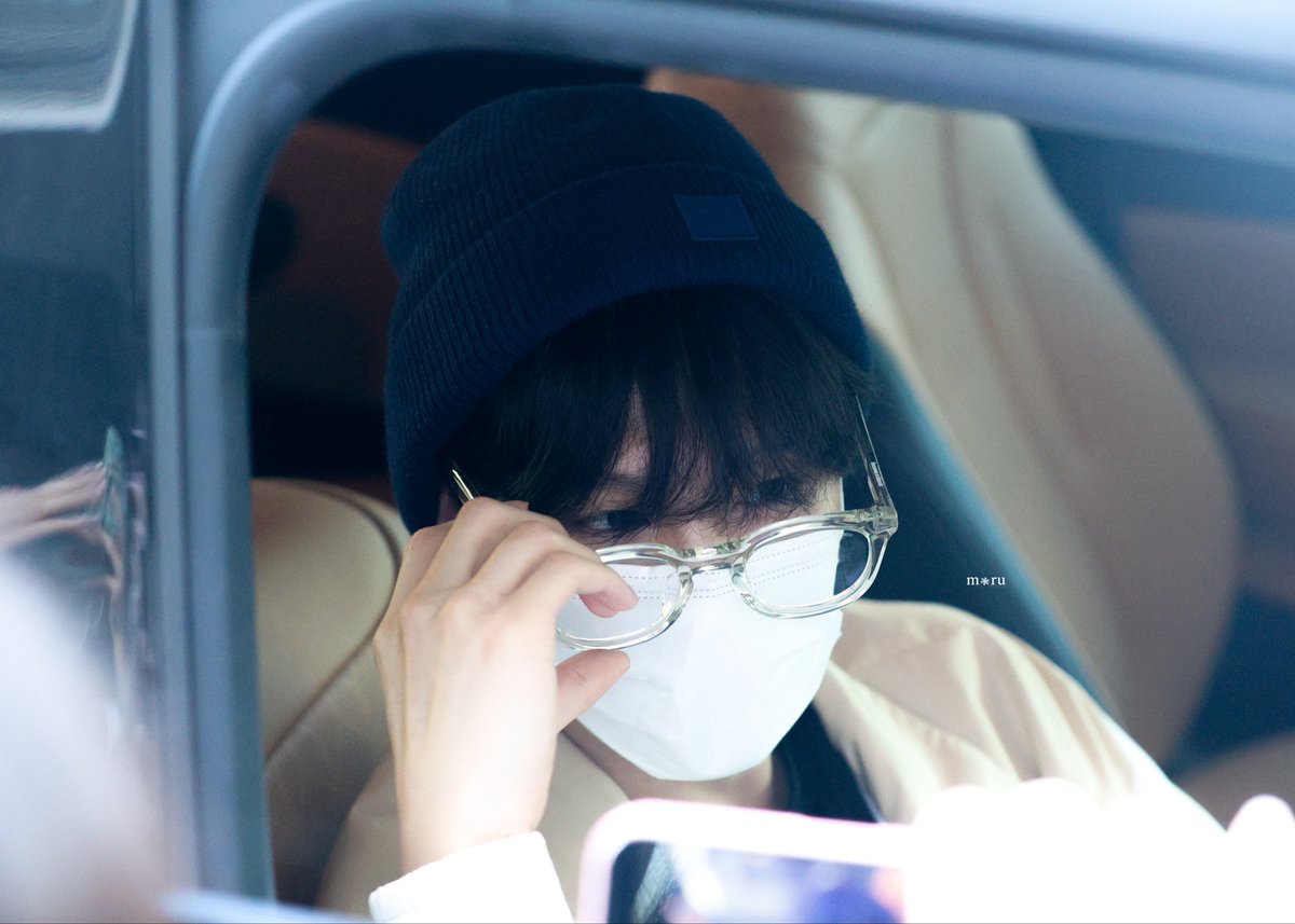 𝐦❄︎𝐫𝐮 tweet media
