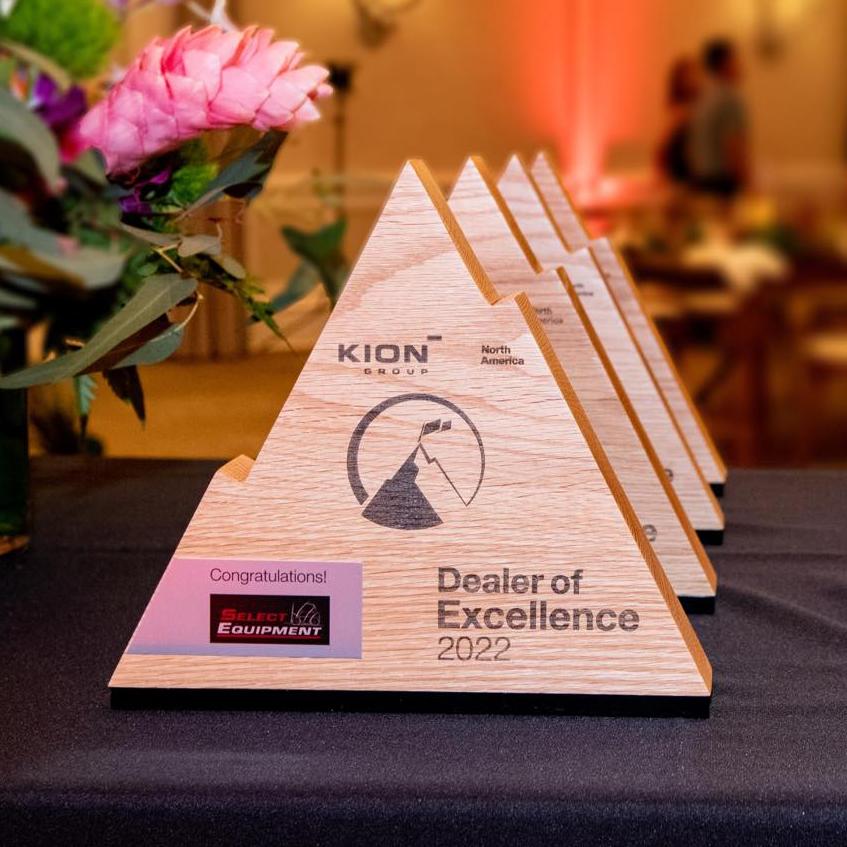 SelectEquip's tweet image. Select Equipment is proud to have won the 2022 KION North America Dealer of Excellence Award.

We thank our “Dedicated Team” of professional for putting our customers first and for their efforts to help us bring this award back to California and Select Equipment.