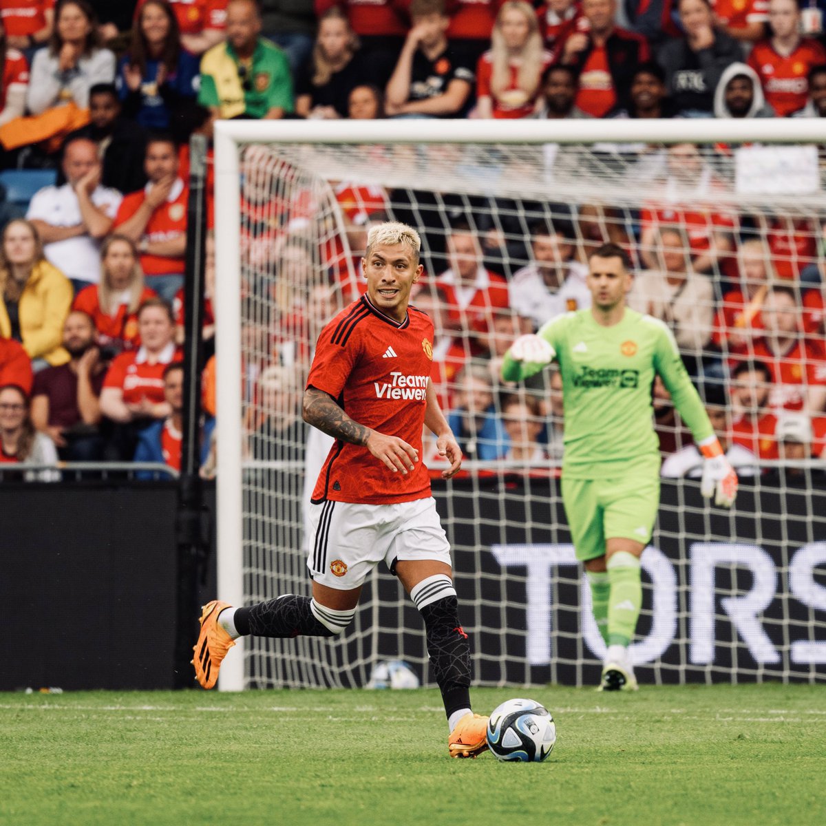 ManUtd's tweet photo. Minutes in the legs! 🔋

#MUFC https://t.co/I2PG7LChhl
