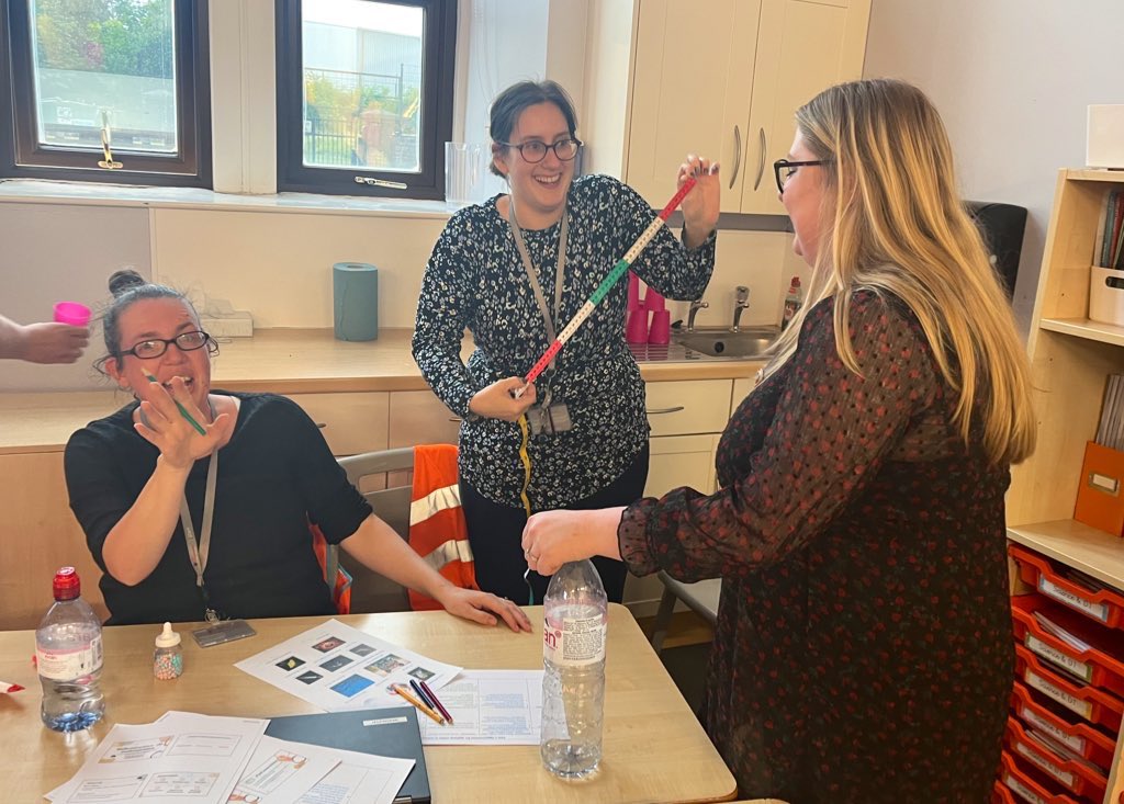 IqraPrimaryA's tweet photo. Live from staff meeting! Teachers learn too! Tonight it is ‘Maths and science-the perfect partners’ with @amazingholt #primarySTEM #STEMcpd https://t.co/TYuhqfQUYR