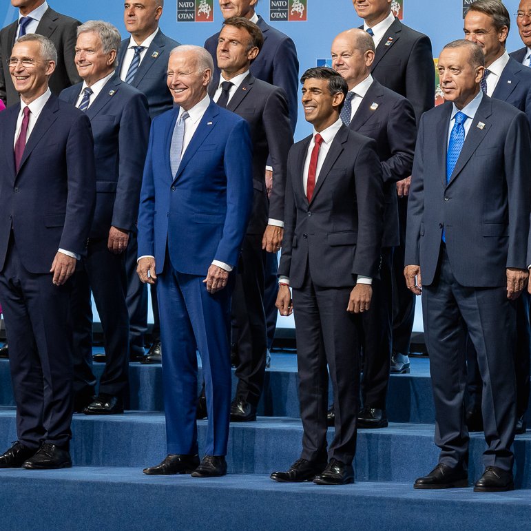 derek guy tweet media