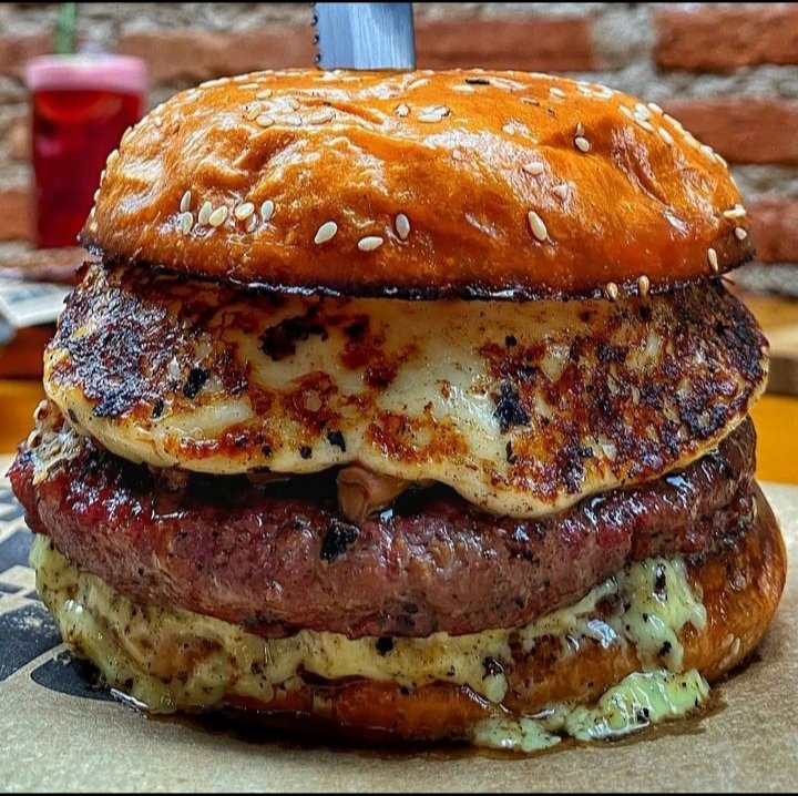 rvatana_'s tweet photo. You don't know what to eat for supper? Get those  #burgers out of #Rvatana app and into your stomach today!

#screenshot #food #Foodie #FoodieParadise #Foodies #MaandamanoWednesday #Ruto #Shame #taylorswifttickets #CitizensAM https://t.co/svsrFdwgPa