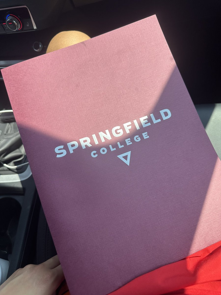 jaiyla_colon's tweet photo. had a great visit to Springfield College. thank you Coach Graves &amp; Coach Alexis! much love @SCWBB ❤️🩶 https://t.co/C83M9vQgQy