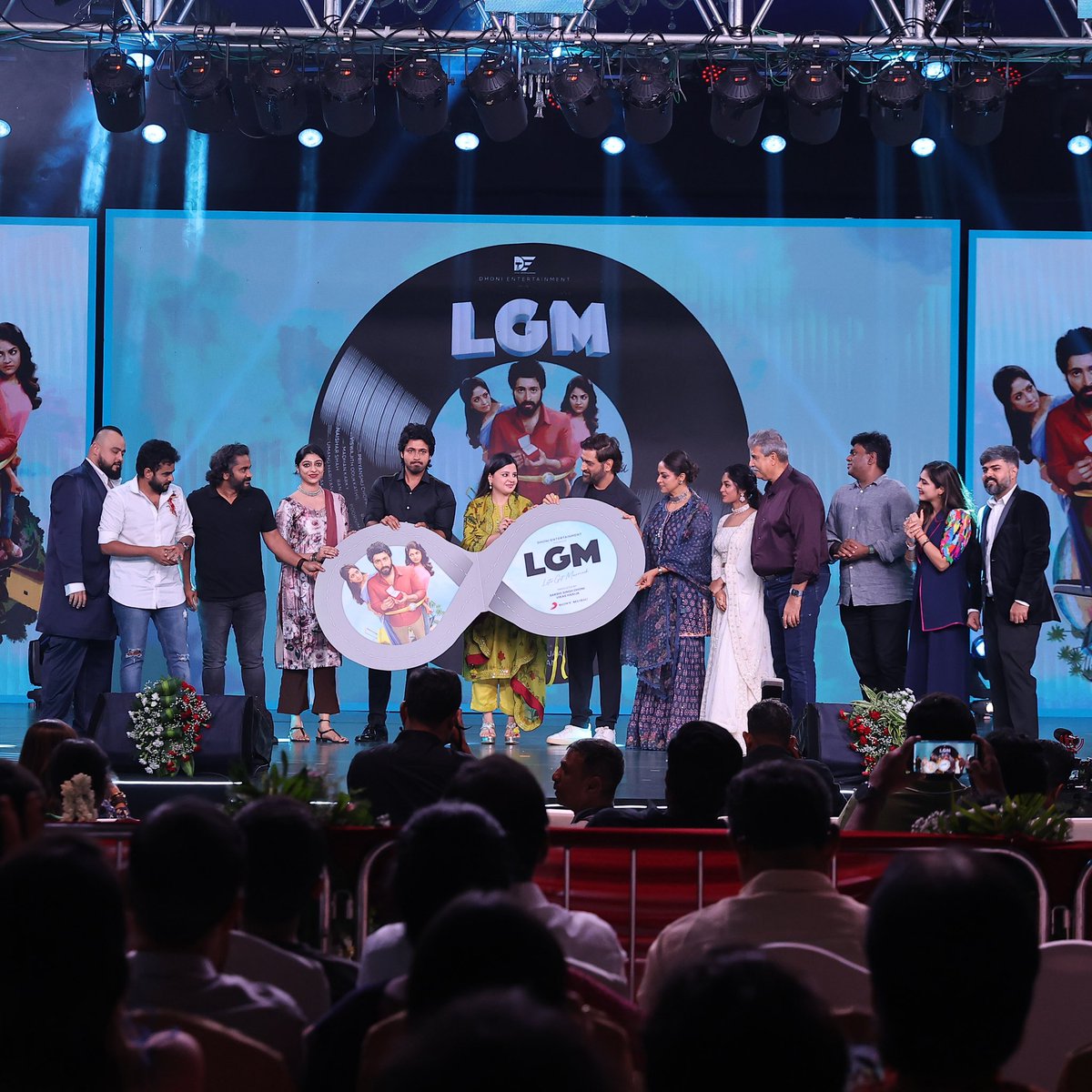 DhoniLtd's tweet photo. Laughter, humour, entertainment - Our Audio and Trailer launch had all the elements our film #LGM has! https://t.co/9wIgkzAyPV