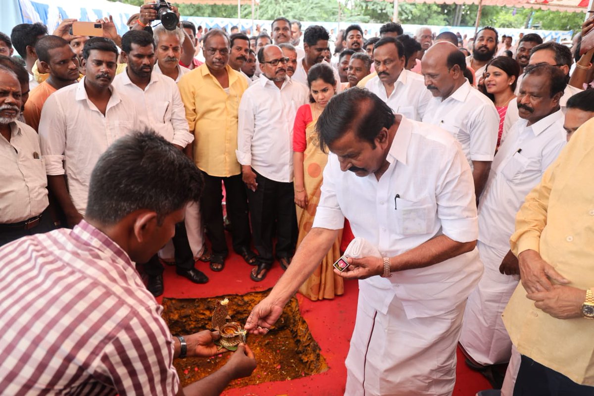 PriyarajanDMK's tweet photo. வளசரவாக்கம் மண்டலத்திற்குட்பட்ட கூவம் ஆற்றின் குறுக்கே பூந்தமல்லி நெடுஞ்சாலை மற்றும் யூனியன் சாலையை இணைக்கும் வகையில் உட்கட்டமைப்பு மற்றும் வசதிகள் நிதியின் கீழ், சின்ன நொளம்பூரில் ரூ.42.71 கோடி மதிப்பீட்டிலும்... https://t.co/IgS1SAGXeX