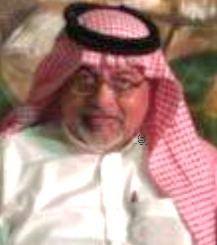 saud_abdulghani's tweet photo. المُربي الفاضل الشيخ يوسف بن عبدالله حمدان الغامدي رحمه الله، ولد بالمسيجيد ثم انتقل مع أسرته للمدينة لإكمال دراسته، تخرج من معهد المعلمين المتوسط وعُيًن مُعلما، أكمل دراسته الثانوية وهو على رأس العمل، تدرج في وظائف التعليم فعمل وكيل مدرسة ثم مديرا لعدد من المدارس، اكمل دراسته الجامعية/دراسات إسلامية انتساب، عاد للتدريس والقيادة بالمدارس المتوسطة، عمل فترة طويلة في  مدارس محو الامية وكانت له بصمة كبيرة في هذا المجال التربوي، ختم العمل بالتعليم بالإشراف على مدارس دار الهجرة، تخرج على يديه عديد من الأجيال التي تولى بعضهم اعلى المناصب، كان هذا الرجل معطاء مُحبا مُتسامحا مُحب للعلم وكان مدرسة في بر الوالدين، توفي بالمدينة ودفن بها (المصدر ابنته أ.منى حمدان الغامدي، وا.خالد عبدالحفيظ الأحمدي حفظهما الله).