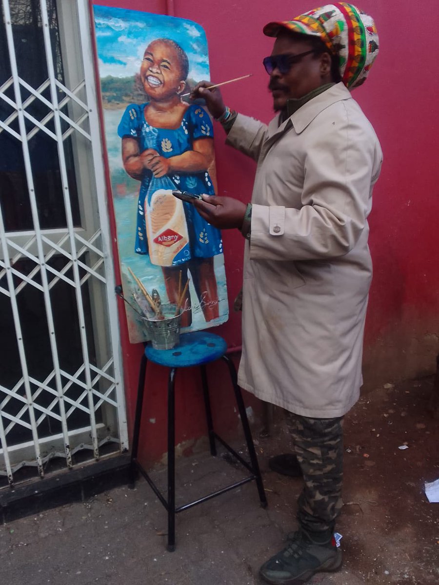 RastaArtist's tweet photo. Imihla lemihla sicelane isinkwa sangemihla yonke.. Lethukukhanya siyabonga uthando lenjabulo.
Beautiful to see our African brothers and young sisters telling original African stories through art.
#Albany #AlbanyBread #lethukukhanya #socialmedia #socialmediamarketing https://t.co/t1a3e9q9wh