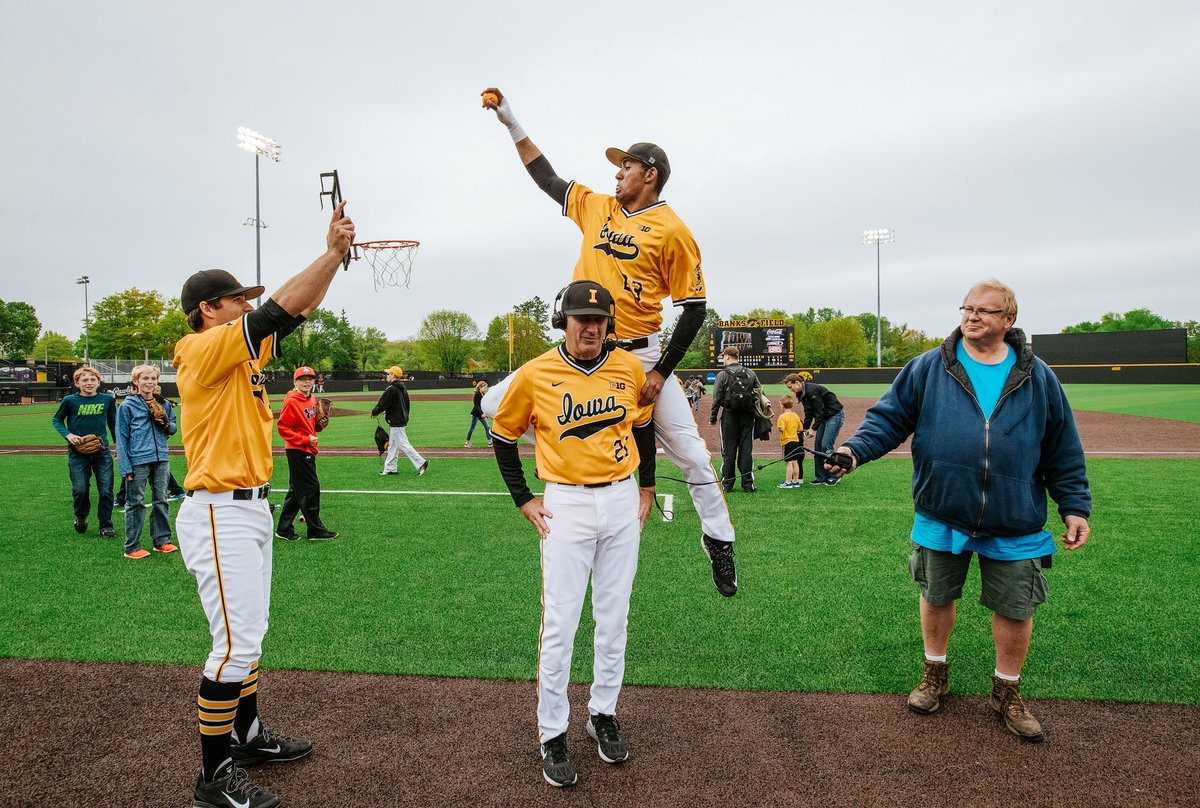 UIBaseball's tweet photo. 1️⃣0️⃣ years ago today @rheller21 was named the 20th head coach in program history. 

320 wins, 3 regionals, and a B1G Tournament title later we'd say that turned out alright! 

#Hellerball x #Hawkeyes https://t.co/Bl7btMl27a