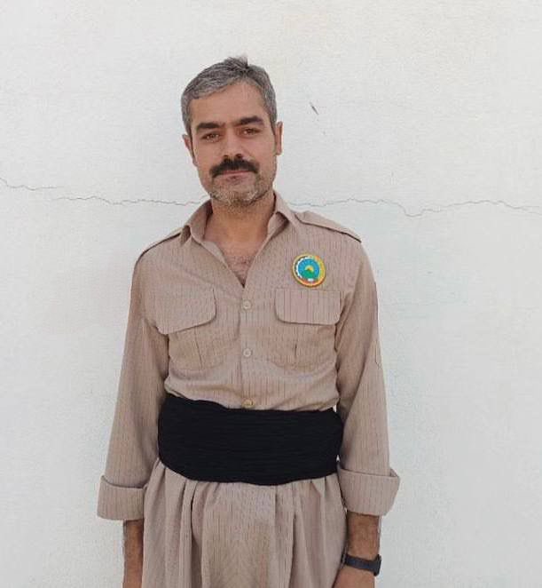 بامداد امروز چهارشنبه #سیامند_شابویی از اعضای حزب دمکرات کردستان ایران در منطقه «بحرکه» از توابع اربیل پایتخت اقلیم کوردستان توسط عوامل جمهوری اسلامی ایران با سلاح گرم ترور شد.
نظام فاسد از عملگرایی میترسد و بی دلیل نیست همزمان با فعال شدن تروریستهای رژیم در منطقه، شاخه خارجی و