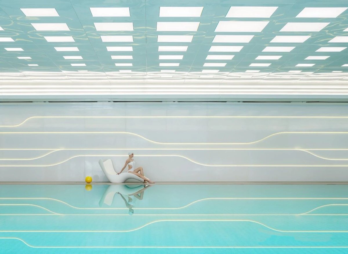 VONDOMSpain's tweet photo. The Surf sun lounger designed by @karim_design, is the design piece that contributes to the creation of this peaceful fresh atmosphere.
https://t.co/zkwnpP1WdP
#vondom #sunlounger #surf #karimrashid #outdoorfurniture #poolfurniture #poolproject #pool #swimmingpool #swimming https://t.co/6xYYEFNSV8