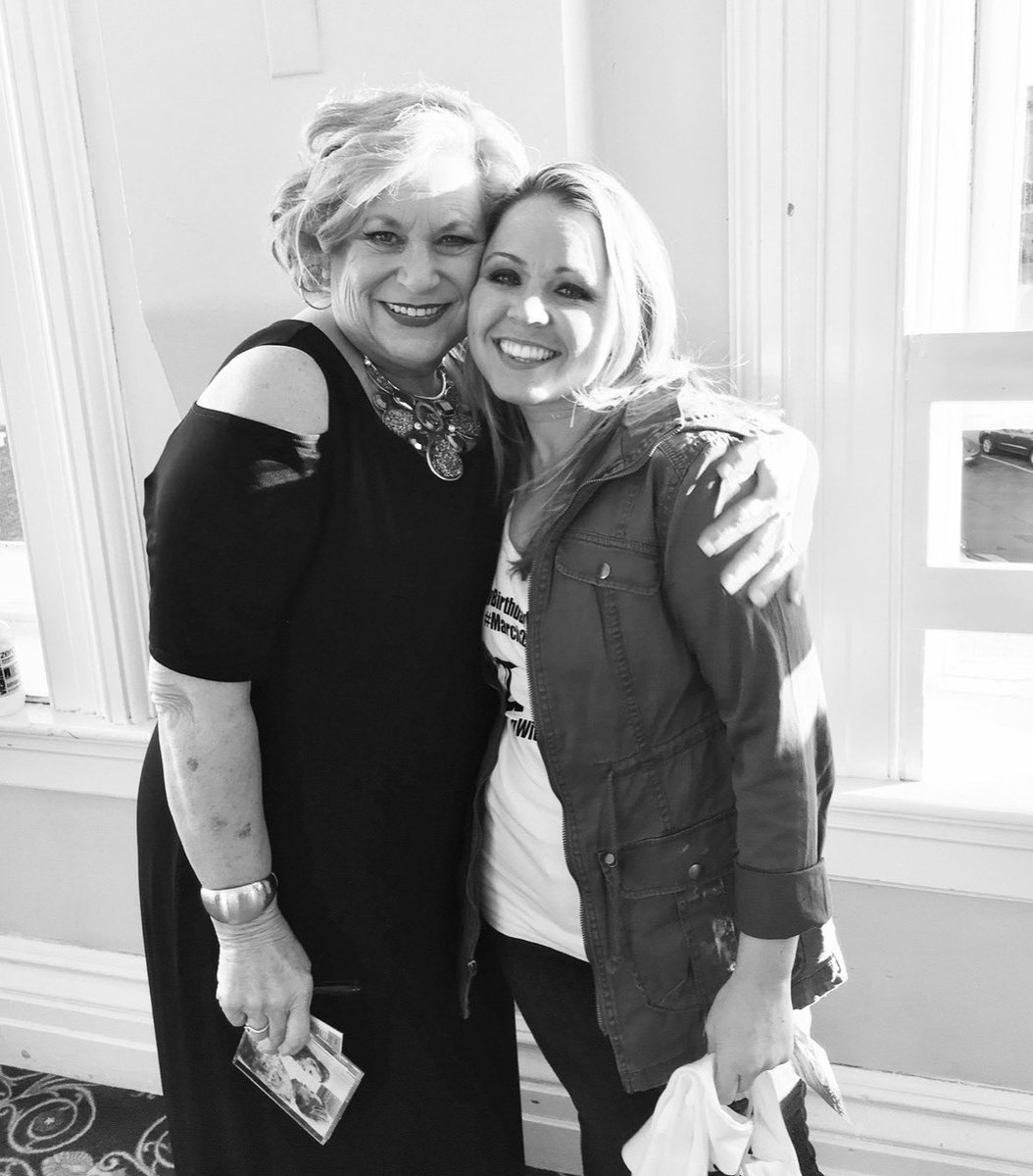 melisslaig's tweet photo. Anyone who knows me knows just how much I love my Sandi!! Happy birthday, @sandipattyp  ❤️ 🎶 https://t.co/T2oyBdUHRG