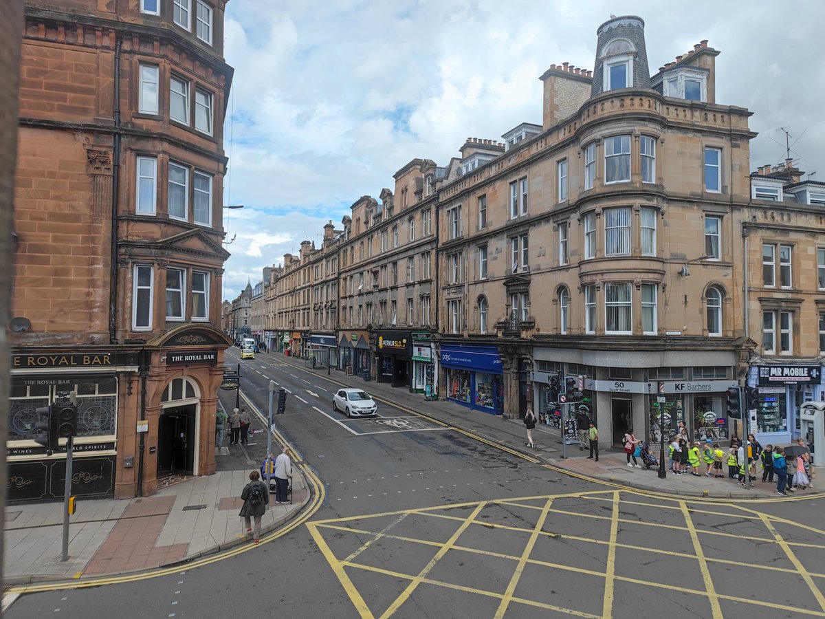 KiltTilter's tweet photo. A little bit of #Perth today #ScottStreet #Scotland https://t.co/13EgxYHkS0