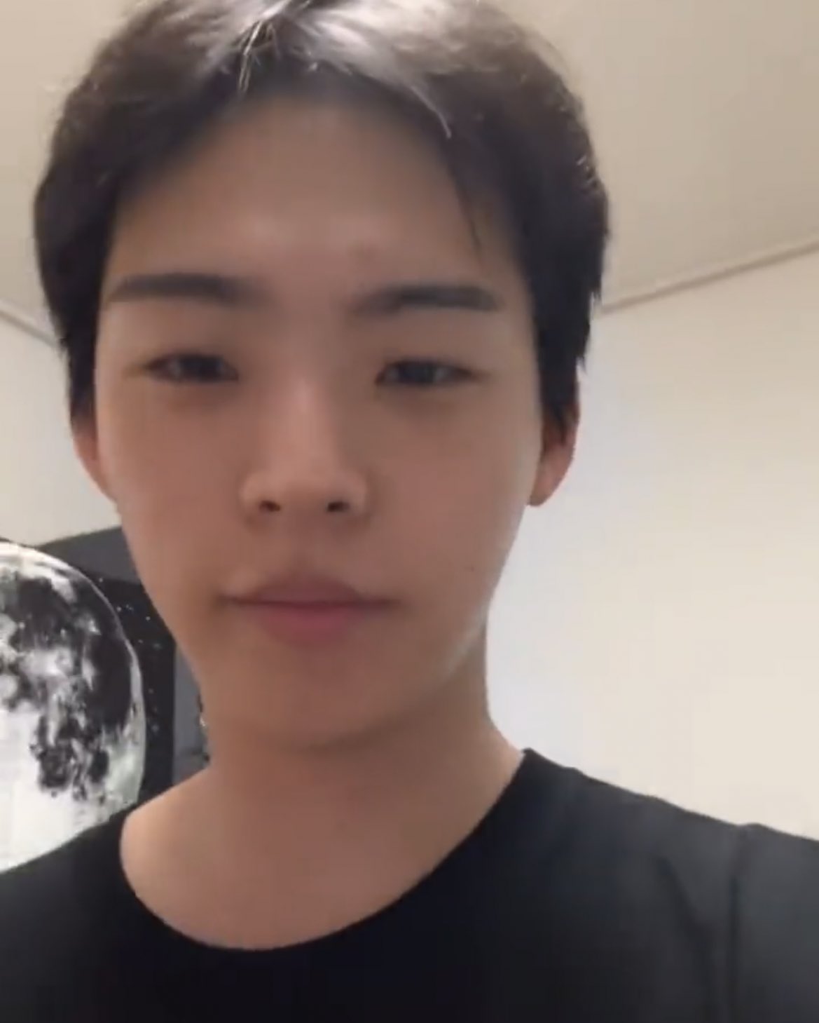 🌱🦌🪻 on Twitter "the great big moon in his room that’s my space boy 💫🪐🌕