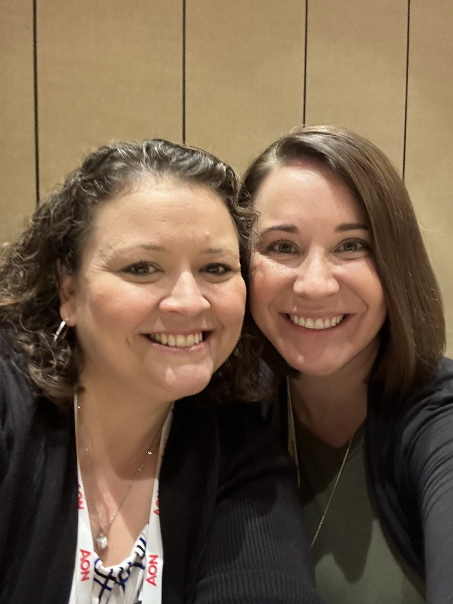 lindseyhaley's tweet photo. One of my favorite parts of @INTCHG23: seeing wonderful friends like @HollyBazemore https://t.co/10FXjUu7IG