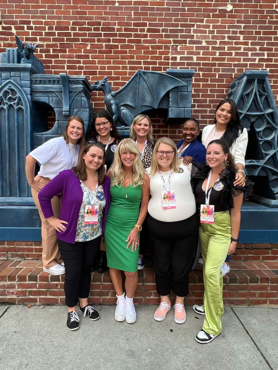 dragonsOCPS's tweet photo. More of our Magic Makers had the most amazing time learning at the @ronclarkacademy. They are ready to bring more rigor and innovation to our castle. 
Thank you to our amazing families that sponsored some of our teachers, as well as our phenomenal PTA.  @kimbearden @mrronclark_ https://t.co/mtijjVtdsJ