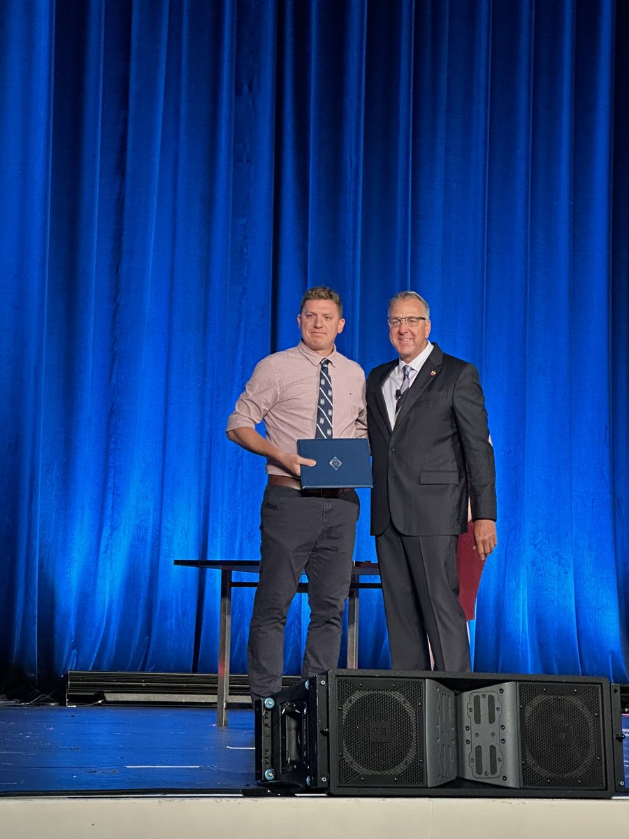 mdmystro's tweet photo. Congratulations Lowell Oyster, Assistant Principal of Bonny Eagle Middle
School for being recognized as a National Outstanding Assistant Principal at the NAESP National Conference in DC! @NAESP @HollyBlairMPA #NAESP23 https://t.co/TyW23202ep