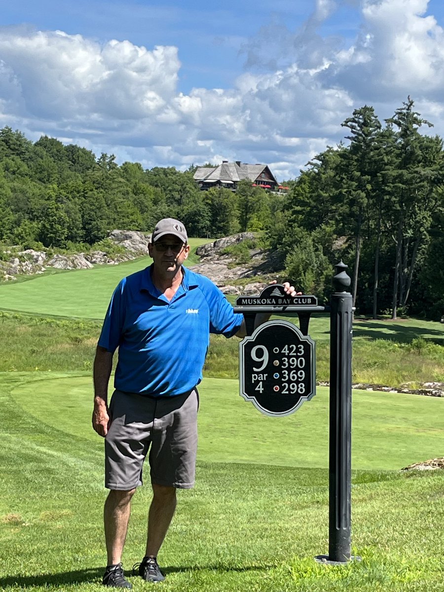 DarylOConnell1's tweet photo. Holiday golf https://t.co/vYDjMv0dnf