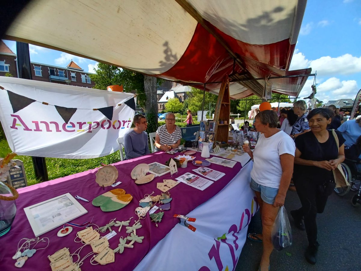 Cinth40's tweet photo. Zomerjaarmarkt @InVinkeveen @Amerpoort @Veenhoekje @vinkenoord @bernhardlaan https://t.co/p20VQo45YH