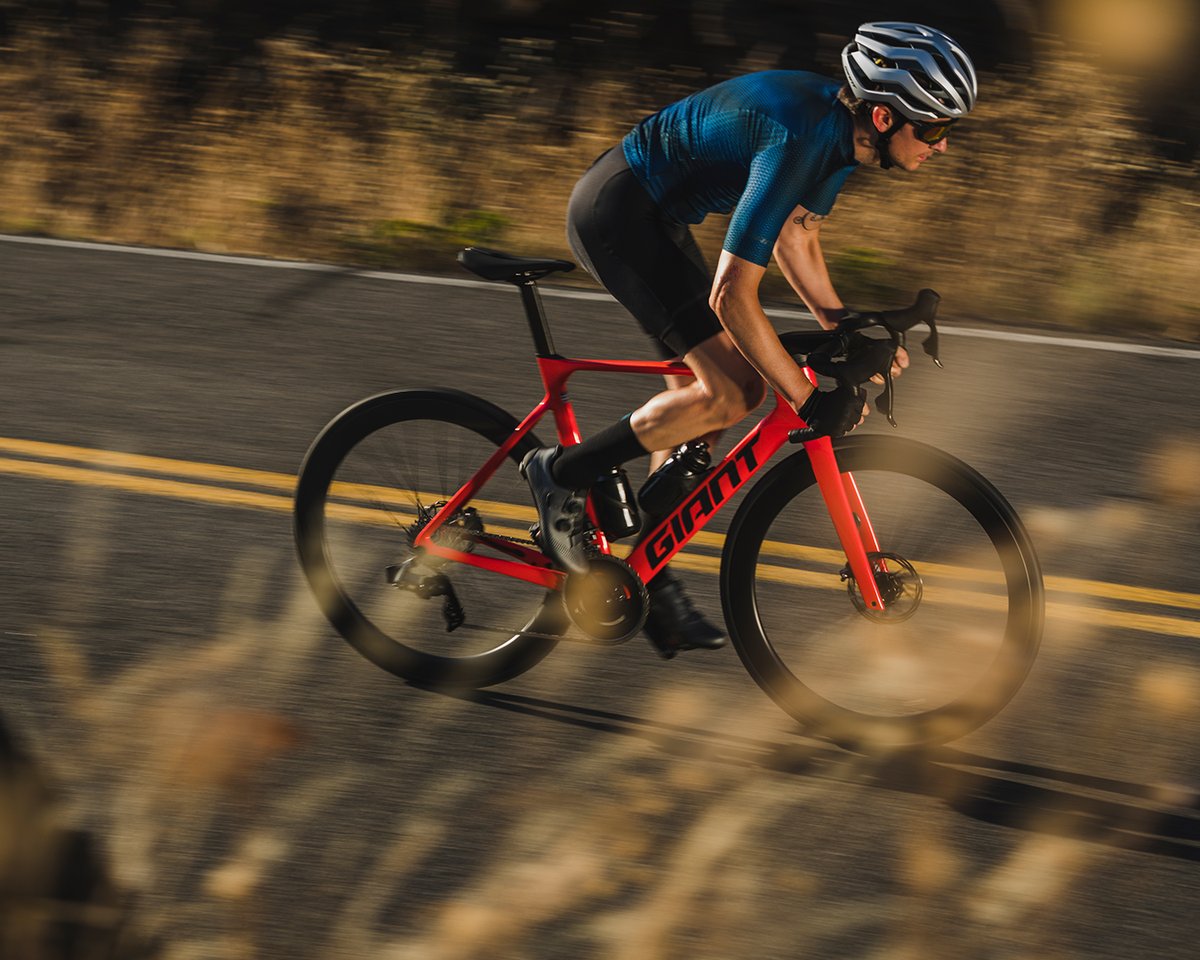 The new Propel Advanced Pro recently earned <a href="/cyclingweekly/">Cycling Weekly</a>’s Race Bike “Best Value” award for 2023 after going up against nine “superbikes” that testers considered the top road racing bikes available this year.

Read more → fal.cn/3zPJO

#UltimateSpeed #RideUnleashed