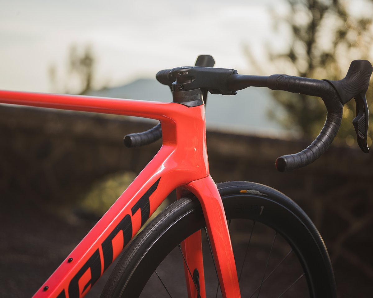 ridegiantbikes's tweet photo. The new Propel Advanced Pro recently earned @cyclingweekly’s Race Bike “Best Value” award for 2023 after going up against nine “superbikes” that testers considered the top road racing bikes available this year.
Read more → https://t.co/LQkLxbszcF
#UltimateSpeed #RideUnleashed https://t.co/J0fMPsBVSP