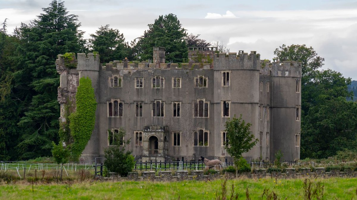 ✍️ Sign petition to save our #heritage 👉 bit.ly/3HgEAuy 10k needed by 18 July for Senedd debate to make #conservation plans compulsory for the 14% of nationally important monuments at risk in #wales like #RuperraCastle🏰 #archaeology #castles