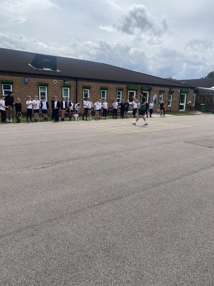 BirchwoodCE's tweet photo. Year 5 had a great tennis session with @YourLiveWire 🎾 this afternoon. They picked up the skills so quickly and worked super hard too. Big thanks to Toby - our super coach!! We’ve been inspired! Next stop… Wimbledon! #bcepsyear5 #bcepsyear5 https://t.co/psPxAHTjTb