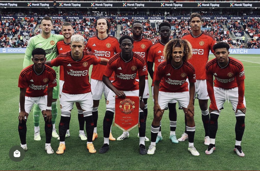 utdfocusid's tweet photo. The first game without De Gea 🥲💔 https://t.co/i6RyXy10Cc