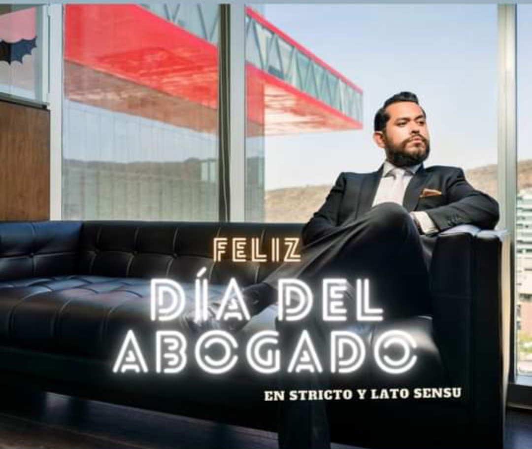 Feliz #DíaDelAbogado #abogadomexicano #abogadodigital. Si en tus manos está practicar esta bella ciencia social, recuerda que  a la Sociedad nos debemos. Por hoy, pugnemos por un gremio más unido, incluyente, suficiente, profesional 
 #legaloutfit #abogado #mexicanlawyer #líderes