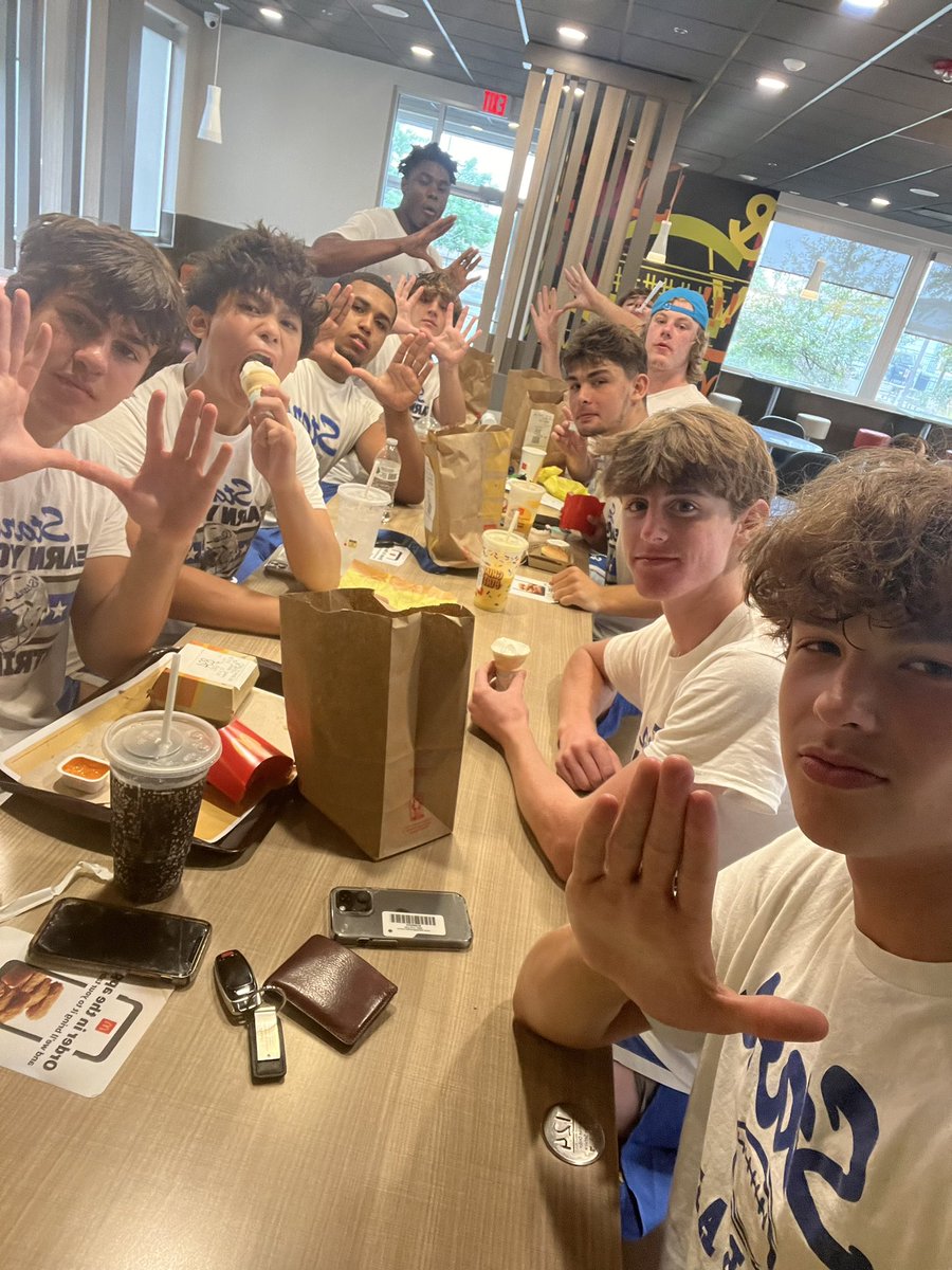 SCNU had a great outing at Mcdonald’s
<a href="/robertpomazak/">Robert Pomazak</a>