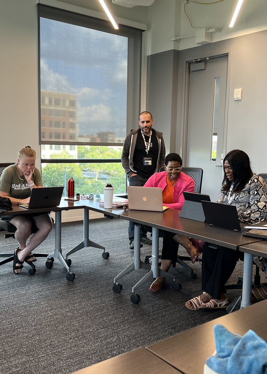 Last night, 2 months after building our first proof of concept, we private launched the alpha version of CofounderOS. If you’re interested in participating in our beta, apply here: cofounderos.com