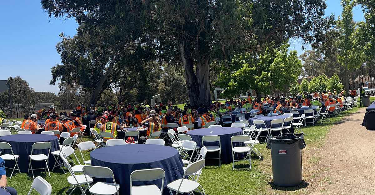 KitchellCos's tweet photo. Kitchell hosted a BBQ Competition at the @UCSanDiego Theatre District Living and Learning Neighborhood where 500+ trades working on-site celebrated their amazing work. #kitchellprogress #teambuilding 
@HKSArchitects, @EYRCarchitects, @MorrowMeadows, @aoreed, @ldidigsyou https://t.co/TQtH3zqD49