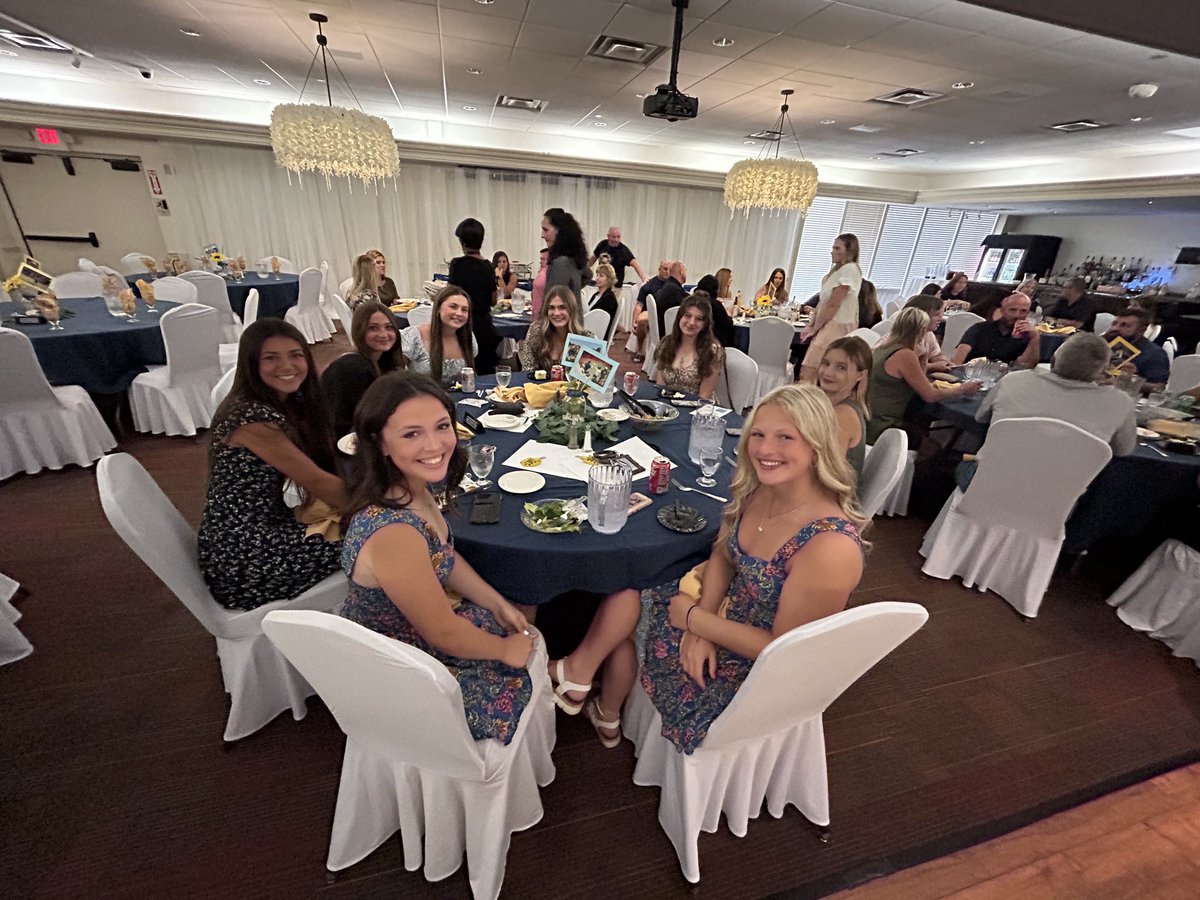 Tallmadge Softball tweet media