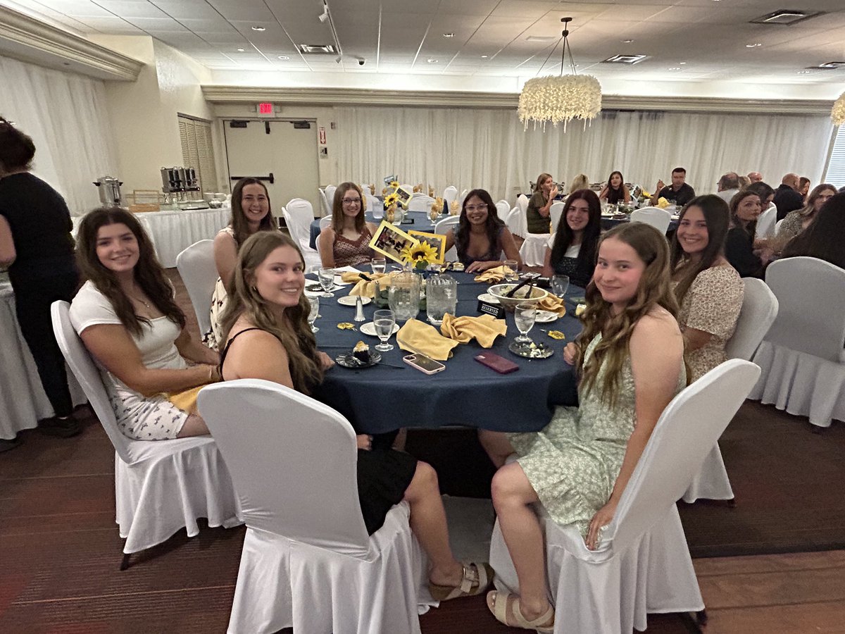 Tallmadge Softball tweet media