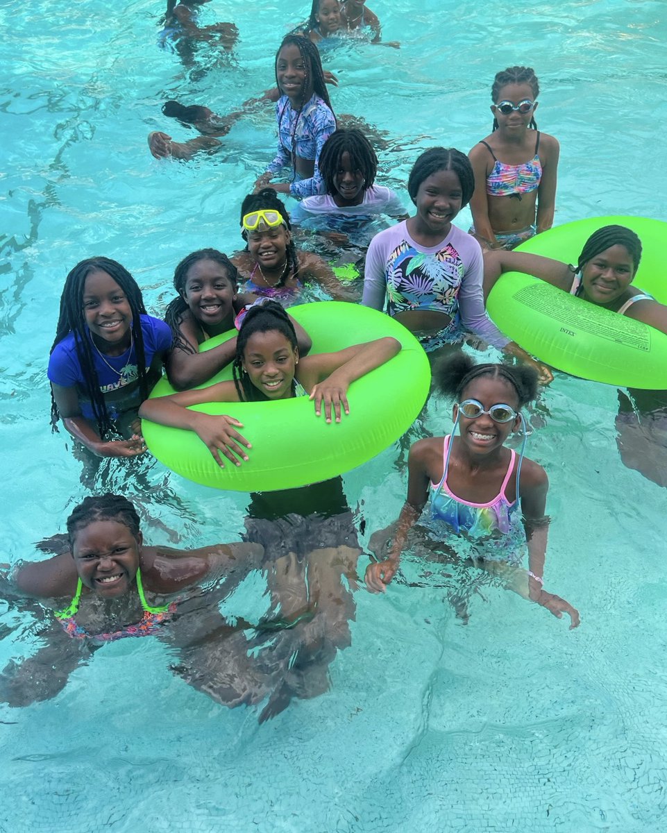 HoneyShineInc's tweet photo. It would not be Camp Honey Shine without pool time!! ☀️💦
✨🐞
#GirlPrograms #ProgramsforGirls #GirlsCamp #SelfExpression #SelfLove #GirlEmpowerment #GirlPower #nonprofit #pooltime #poolfun #sumnerdays #nonprofitorganzation #outreach #summerprograms #empower... https://t.co/uQOCbOPmct