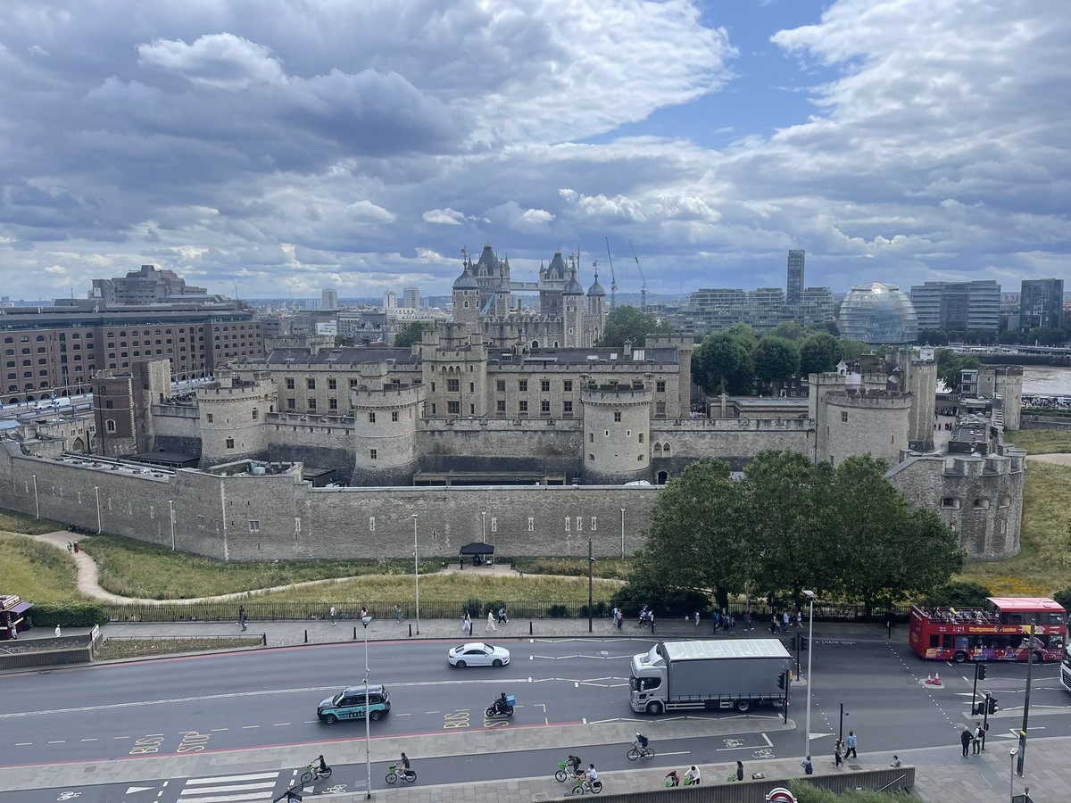 NJLR's tweet photo. A brilliant day , on behalf of @emerging_u & @TedLearning1 with the curious and challenging and team from @JenstenGroup. Thank you for showing your vulnerability and honesty. Great venue at Tower Bridge @citizenM #Leadership #SelfDevelopmemt https://t.co/5ffZccNO0c