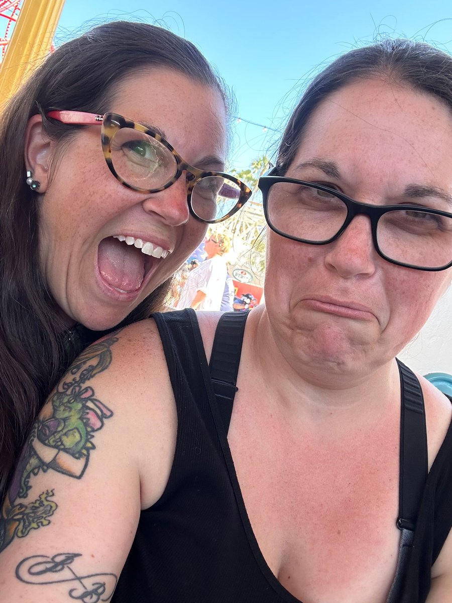 DocKimWilder's tweet photo. Only one of us was excited to see the sunshine. https://t.co/biUnDKTXw7